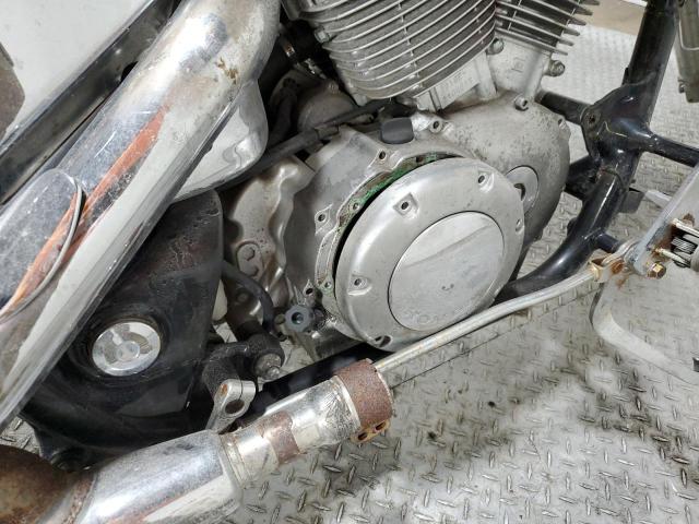 1HFSC1802YA400521 - 2000 HONDA VT1100 C SILVER photo 11