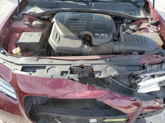 2C3CCAEG0GH287124 - 2016 CHRYSLER 300C RED photo 11