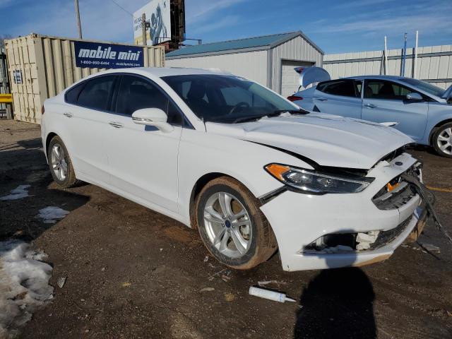 3FA6P0HD8JR220944 - 2018 FORD FUSION SE WHITE photo 4