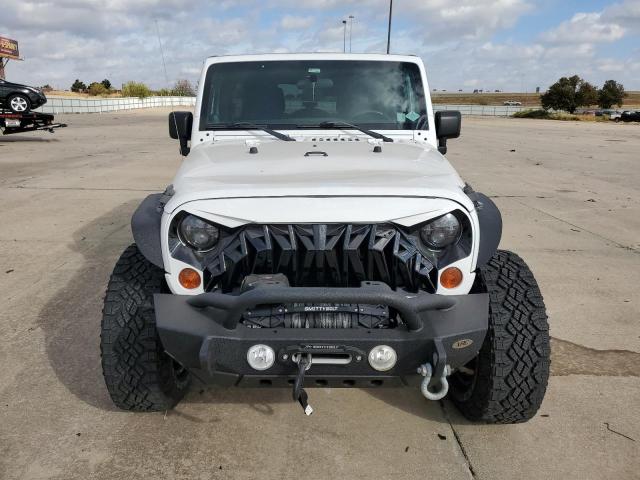 1J4BA3H10BL614417 - 2011 JEEP WRANGLER U SPORT WHITE photo 5