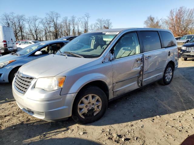 2A8HR44HX8R757773 - 2008 CHRYSLER TOWN & COU LX SILVER photo 1