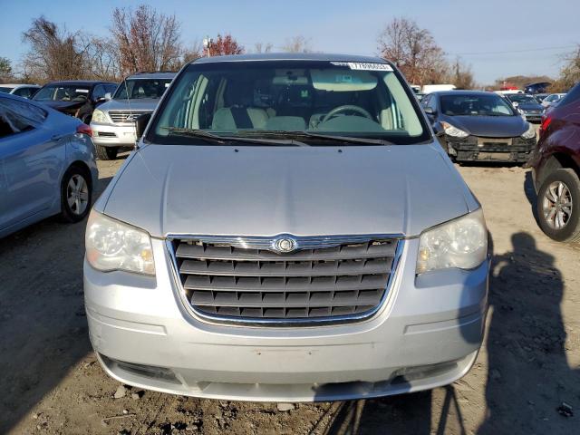 2A8HR44HX8R757773 - 2008 CHRYSLER TOWN & COU LX SILVER photo 5