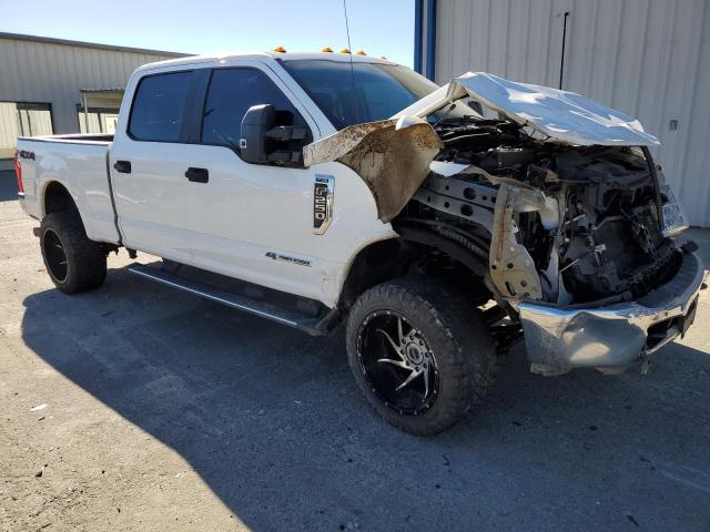 1FT7W2BT8HED04708 - 2017 FORD F250 SUPER DUTY WHITE photo 4