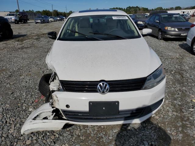 3VWLL7AJ6CM416850 - 2012 VOLKSWAGEN JETTA TDI WHITE photo 5