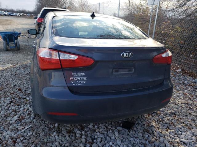 KNAFX4A61F5412307 - 2015 KIA FORTE LX GRAY photo 6