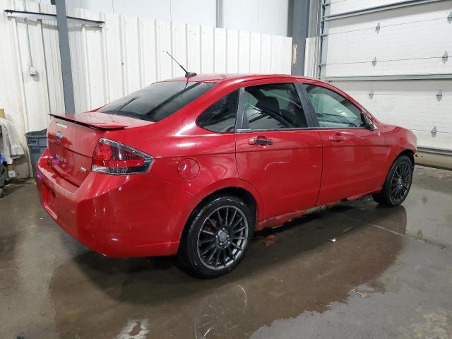 1FAHP3GNXAW189648 - 2010 FORD FOCUS SES RED photo 3