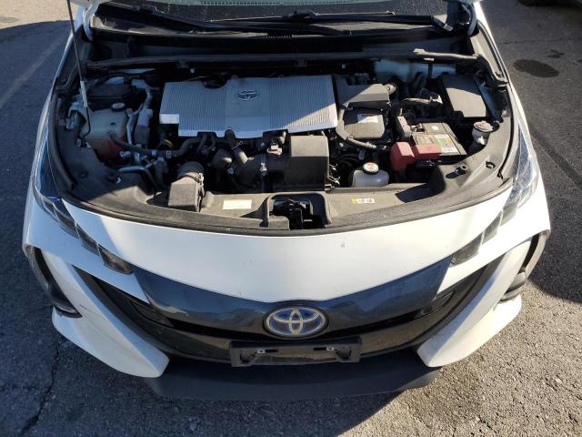 JTDKARFP5H3036789 - 2017 TOYOTA PRIUS PRIM WHITE photo 11