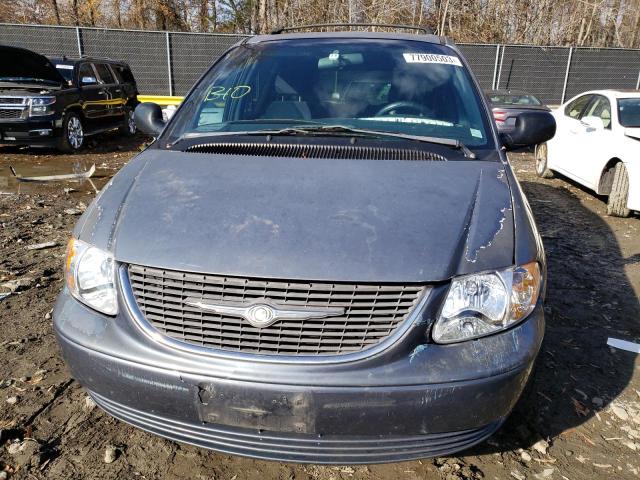 2C4GP44351R422620 - 2001 CHRYSLER TOWN & COU LX GRAY photo 5