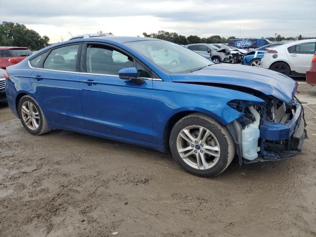 3FA6P0HD6JR211210 - 2018 FORD FUSION SE BLUE photo 4