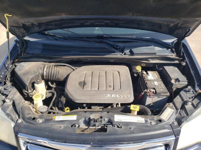 2A4RR8DG6BR677639 - 2011 CHRYSLER TOWN & COU TOURING L BLUE photo 12