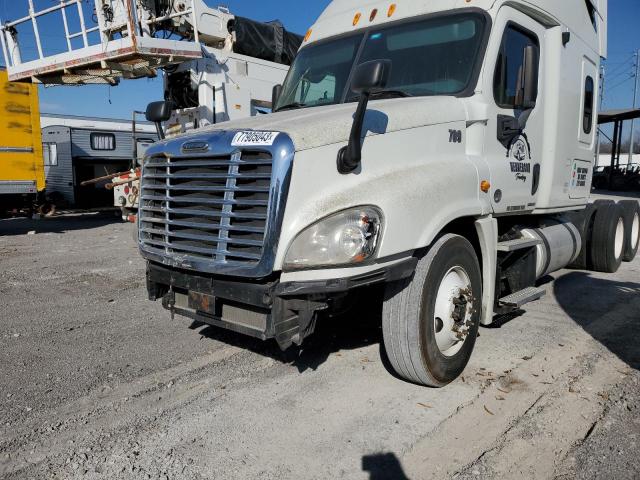 1FUJGLDR2CSBR4433 - 2012 FREIGHTLINER CASCADIA 1 WHITE photo 9