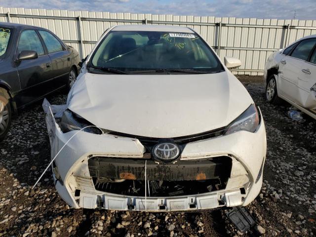 5YFBURHE7JP785321 - 2018 TOYOTA COROLLA L WHITE photo 5