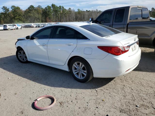 5NPEB4AC5BH083835 - 2011 HYUNDAI SONATA GLS WHITE photo 2