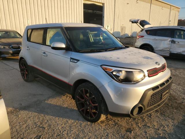 KNDJN2A28G7829112 - 2016 KIA SOUL SILVER photo 4