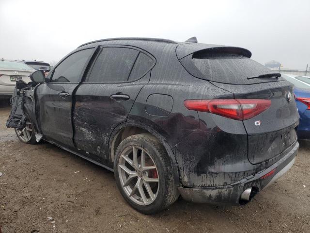 ZASFAKNN6J7C17558 - 2018 ALFA ROMEO STELVIO TI SPORT BLACK photo 2