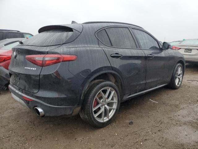 ZASFAKNN6J7C17558 - 2018 ALFA ROMEO STELVIO TI SPORT BLACK photo 3