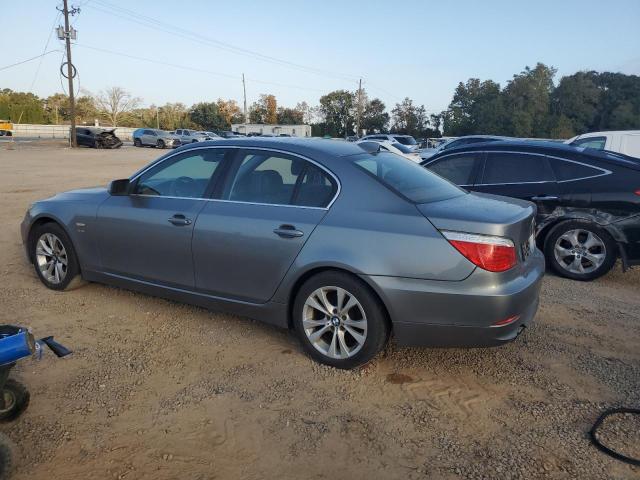 WBANV935X9C135322 - 2009 BMW 535 XI GRAY photo 2