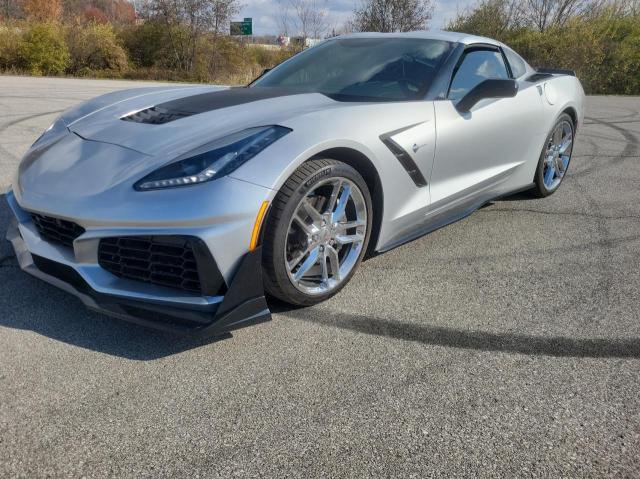 1G1YB2D75K5106216 - 2019 CHEVROLET CORVETTE STINGRAY 1LT SILVER photo 2