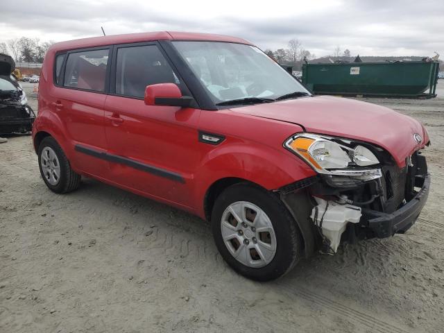 KNDJT2A52D7627023 - 2013 KIA SOUL RED photo 4