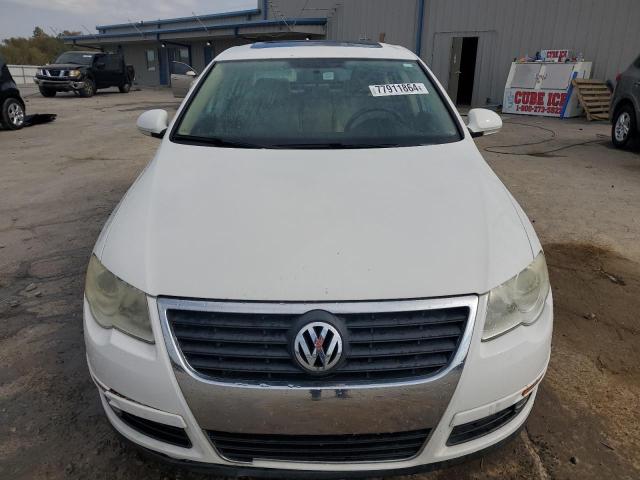 WVWJK73C59P025834 - 2009 VOLKSWAGEN PASSAT TURBO WHITE photo 5