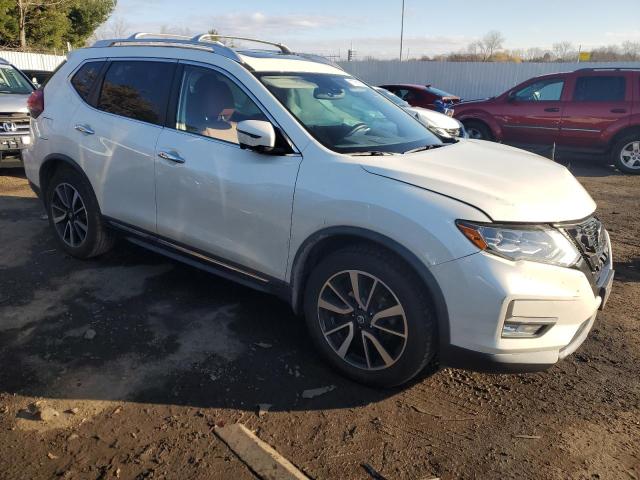 JN8AT2MV2JW322798 - 2018 NISSAN ROGUE S WHITE photo 4