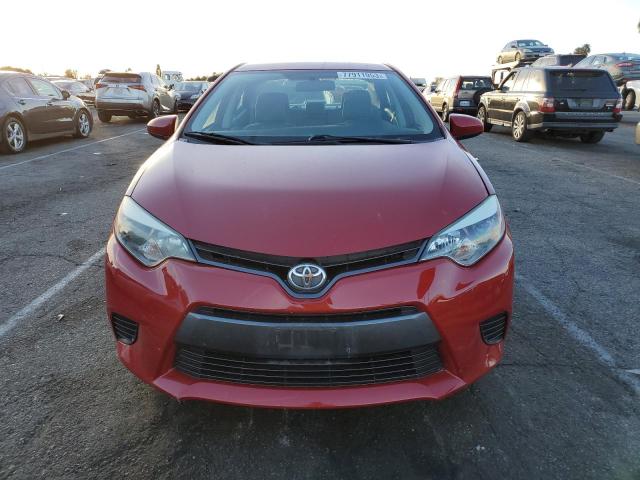 5YFBURHE5FP186649 - 2015 TOYOTA COROLLA L RED photo 5