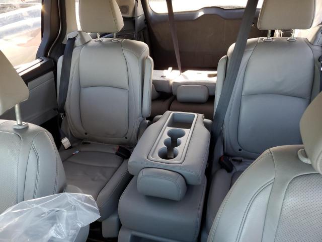 5FNRL6H9XJB077627 - 2018 HONDA ODYSSEY ELITE فضي صورة 11