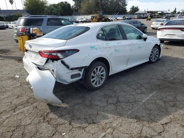 4T1C11AK5NU641057 - 2022 TOYOTA CAMRY LE WHITE photo 3