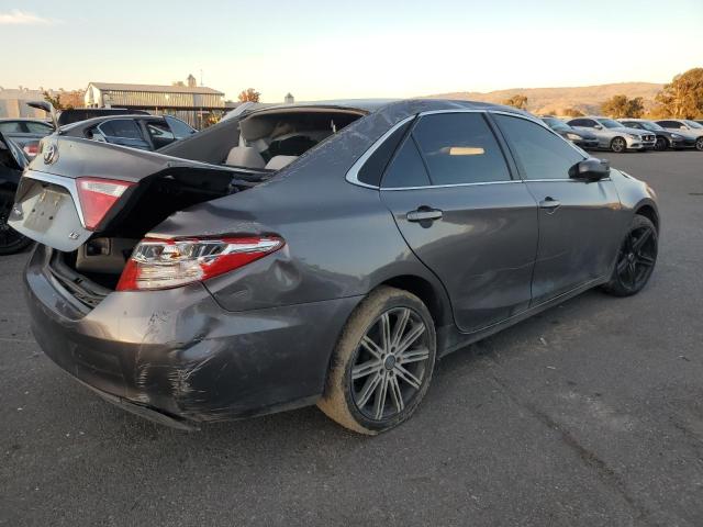 4T1BF1FK8HU783204 - 2017 TOYOTA CAMRY LE GRAY photo 3