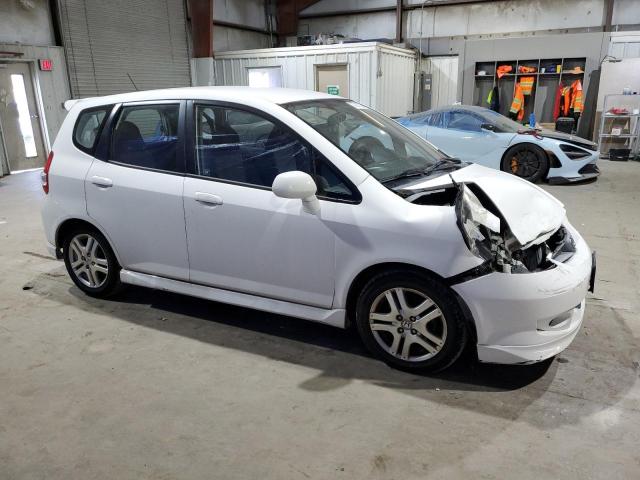 JHMGD38697S056111 - 2007 HONDA FIT S WHITE photo 4