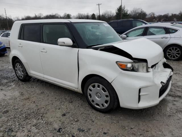 JTLZE4FE3CJ029398 - 2012 TOYOTA SCION XB WHITE photo 4