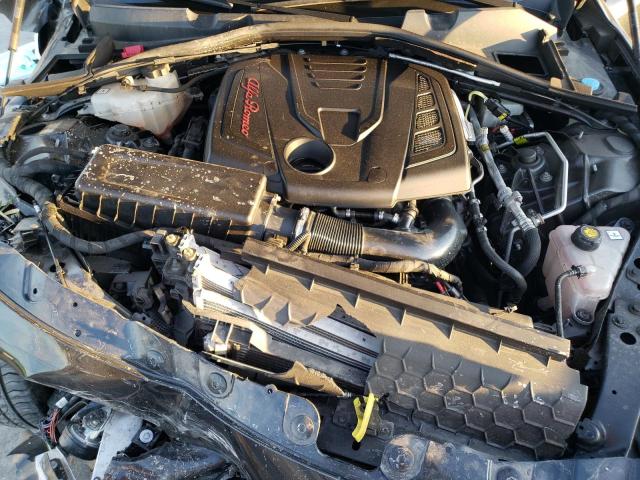 ZARFAEDNXJ7591480 - 2018 ALFA ROMEO GIULIA Q4 BLACK photo 11