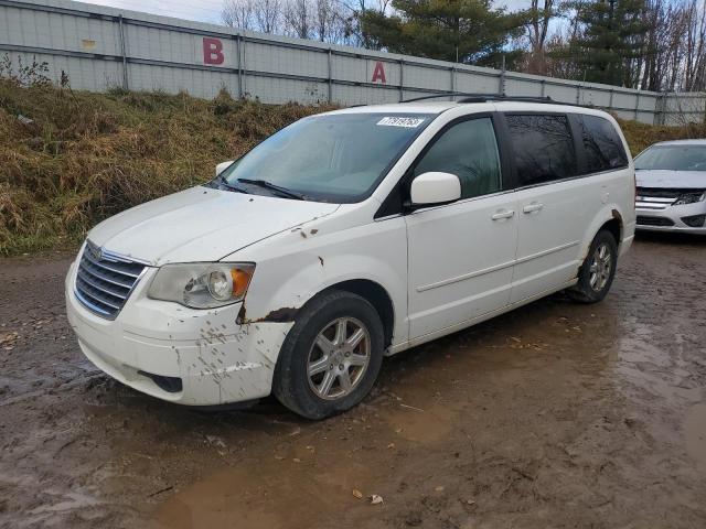 2A8HR54P18R801513 - 2008 CHRYSLER TOWN & COU TOURING WHITE photo 1