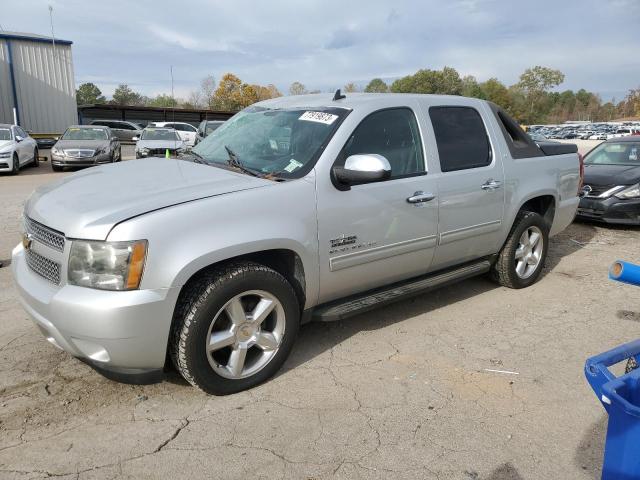 3GNVKFE00AG210520 - 2010 CHEVROLET AVALANCHE LT SILVER photo 1