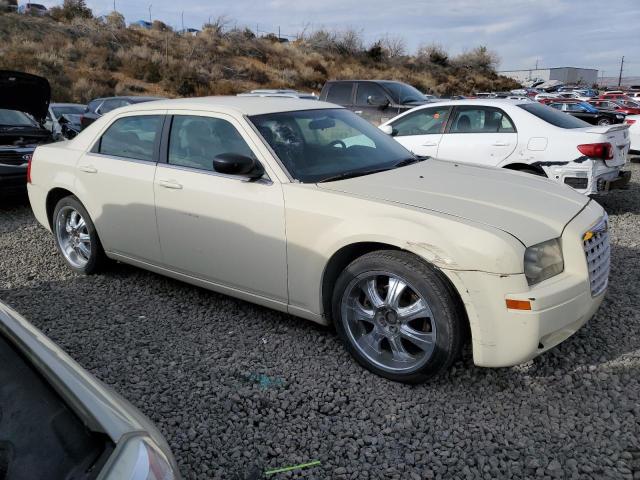 2C3KA43RX7H721315 - 2007 CHRYSLER 300 CREAM photo 4