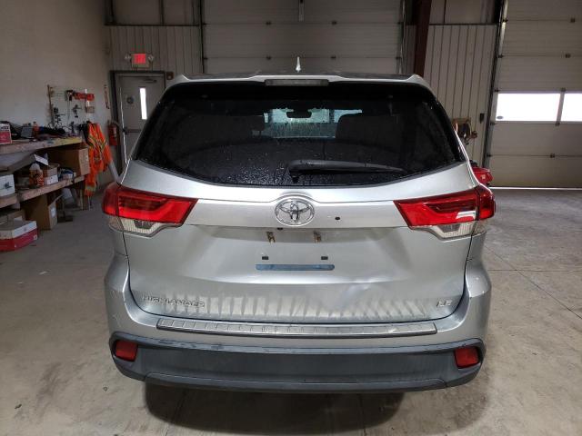 5TDZZRFH1HS225597 - 2017 TOYOTA HIGHLANDER LE SILVER photo 6