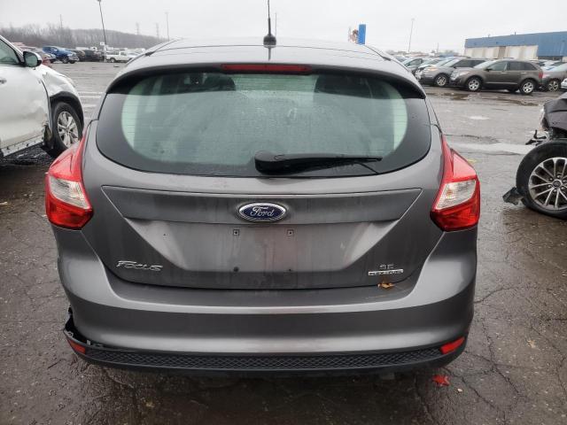 1FAHP3K22CL465726 - 2012 FORD FOCUS SE GRAY photo 6