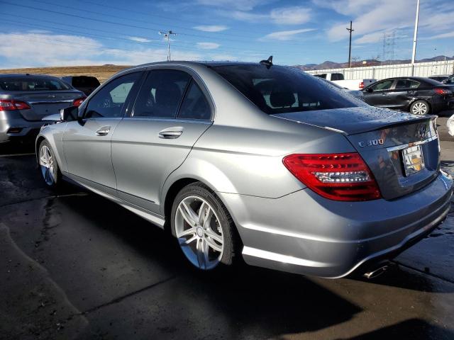 WDDGF8AB0EG169175 - 2014 MERCEDES-BENZ C 300 4MATIC GRAY photo 2