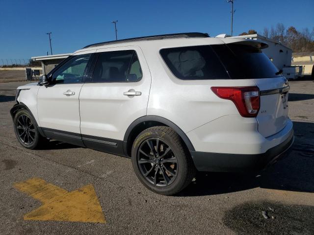 1FM5K7D81HGB43434 - 2017 FORD EXPLORER XLT WHITE photo 2