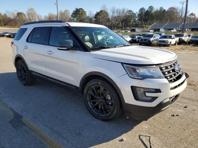 1FM5K7D81HGB43434 - 2017 FORD EXPLORER XLT WHITE photo 4