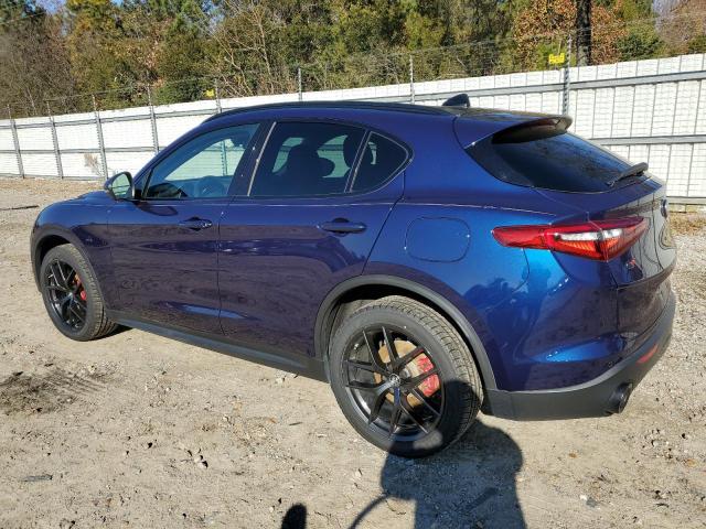 ZASPAKAN7L7C84344 - 2020 ALFA ROMEO STELVIO BLUE photo 2