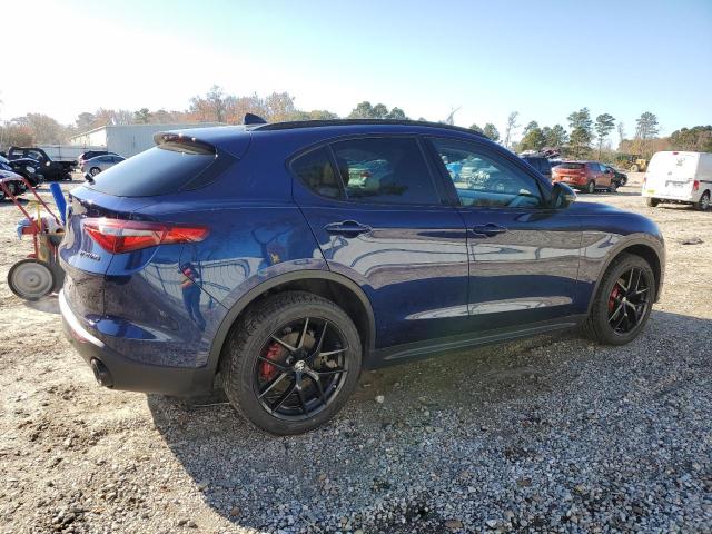 ZASPAKAN7L7C84344 - 2020 ALFA ROMEO STELVIO BLUE photo 3