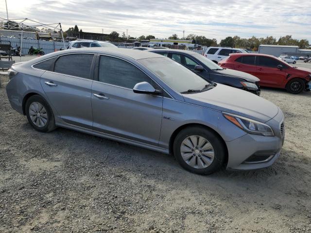 KMHE24L15GA028906 - 2016 HYUNDAI SONATA HYBRID SILVER photo 4