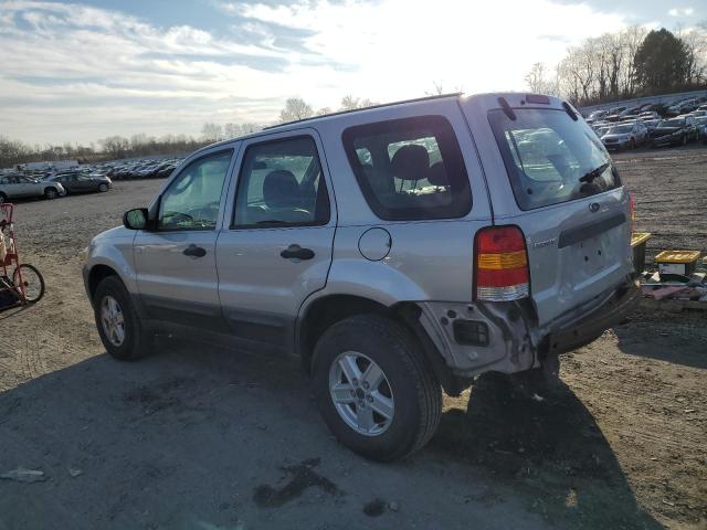 1FMYU92Z26KB18454 - 2006 FORD ESCAPE XLS SILVER photo 2