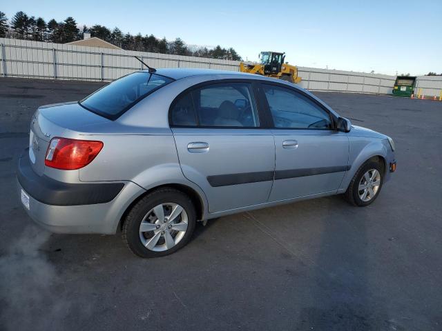 KNADE123986353777 - 2008 KIA RIO BASE SILVER photo 3