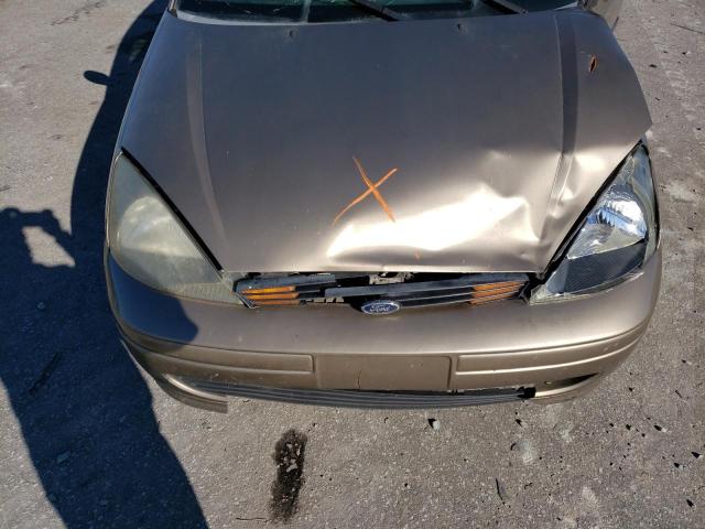 1FAFP33P94W147670 - 2004 FORD FOCUS LX GOLD photo 11