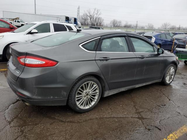 3FA6P0HD5FR303934 - 2015 FORD FUSION SE GRAY photo 3