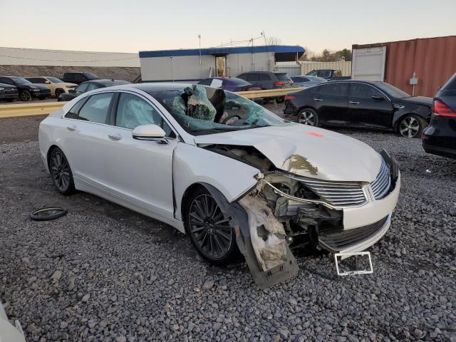 3LN6L2JKXGR624701 - 2016 LINCOLN MKZ WHITE photo 4