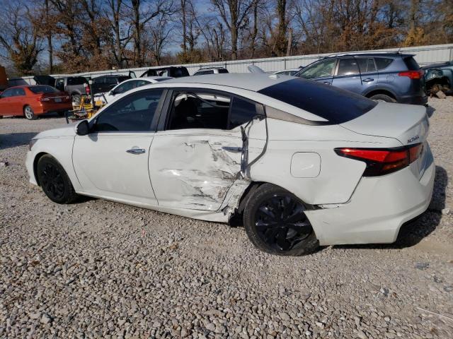 1N4BL4BV2KC230873 - 2019 NISSAN ALTIMA S WHITE photo 2