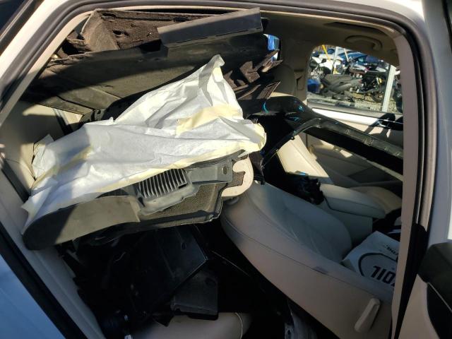 1VWLA7A32KC000379 - 2019 VOLKSWAGEN PASSAT WOLFSBURG WHITE photo 12